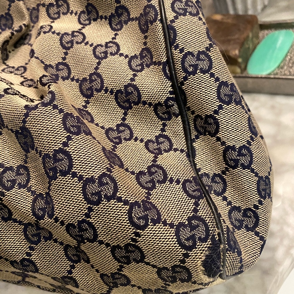 Gucci - Picture 4 of 7